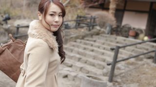 いずみ美耶 　人妻不倫旅行 〜チンポをしゃぶりながら旦那さんに電話してみようか〜