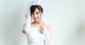 碧えみ　ベールを脱いだ女優の本性　～神聖な気持ちで淫らな濡れマンコ～